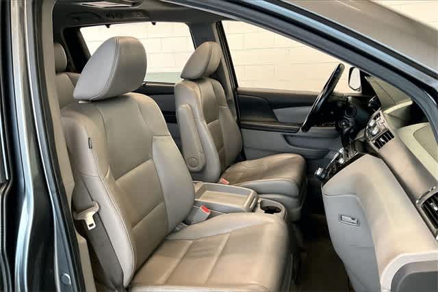 Thumbnail: 2012 Honda Odyssey - 14