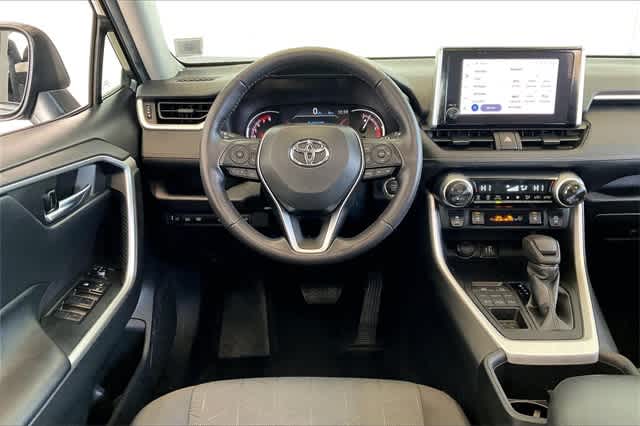 Thumbnail: 2023 Toyota RAV4 - 16