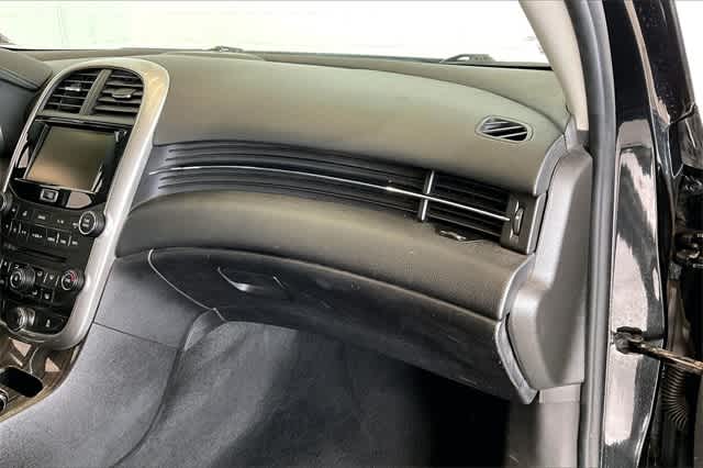 Thumbnail: 2015 Chevrolet Malibu - 25