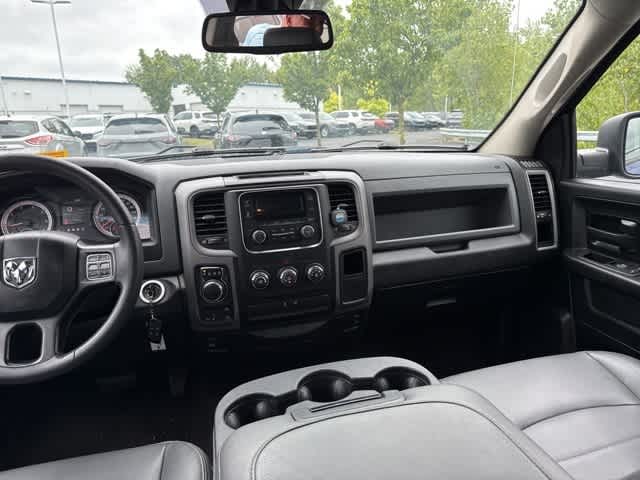 Thumbnail: 2019 RAM 1500 Classic - 11