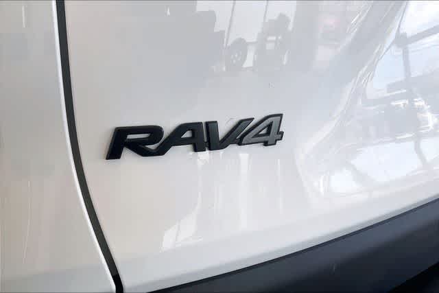 Thumbnail: 2024 Toyota RAV4 - 35