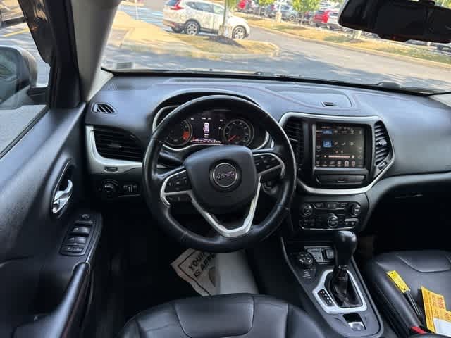 Thumbnail: 2015 Jeep Cherokee - 11