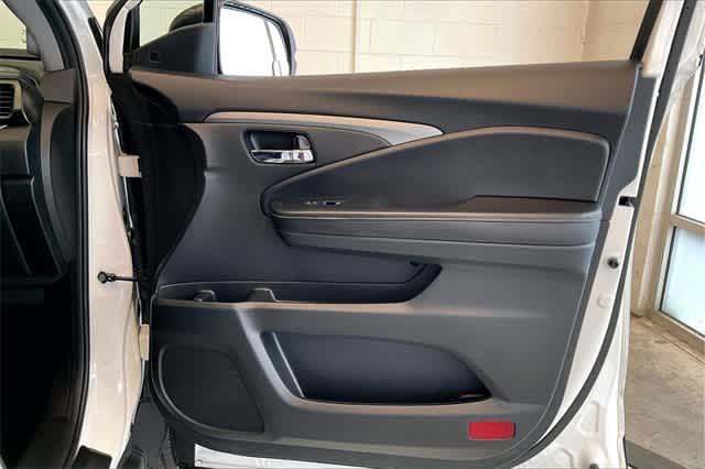 Thumbnail: 2023 Honda Ridgeline - 31