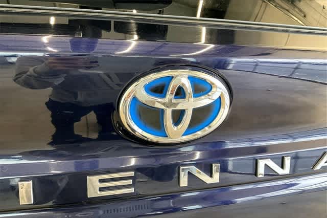 Thumbnail: 2023 Toyota Sienna - 36