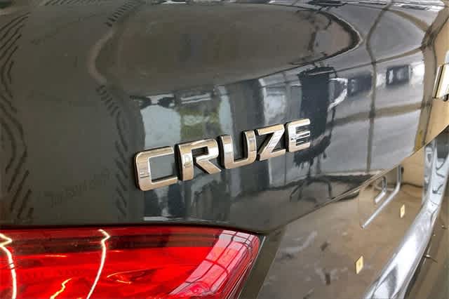 Thumbnail: 2018 Chevrolet Cruze - 34