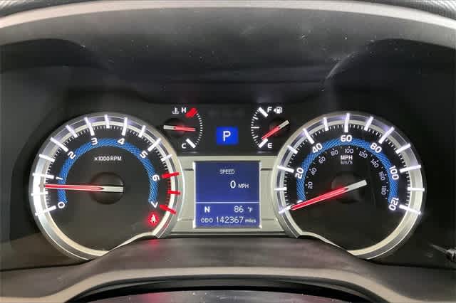 Thumbnail: 2015 Toyota 4Runner - 18