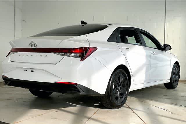 Thumbnail: 2021 Hyundai Elantra - 23