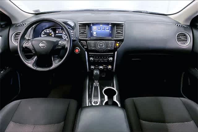 Thumbnail: 2020 Nissan Pathfinder - 10