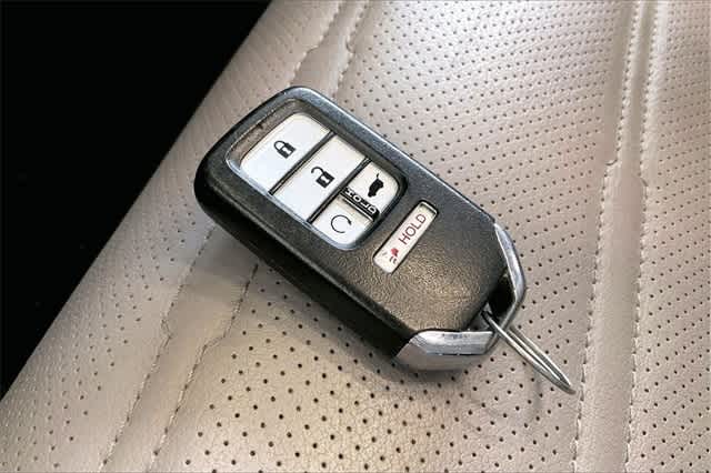 Thumbnail: 2019 Honda CR-V - 21