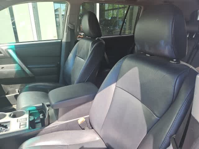 Thumbnail: 2013 Toyota Highlander - 11