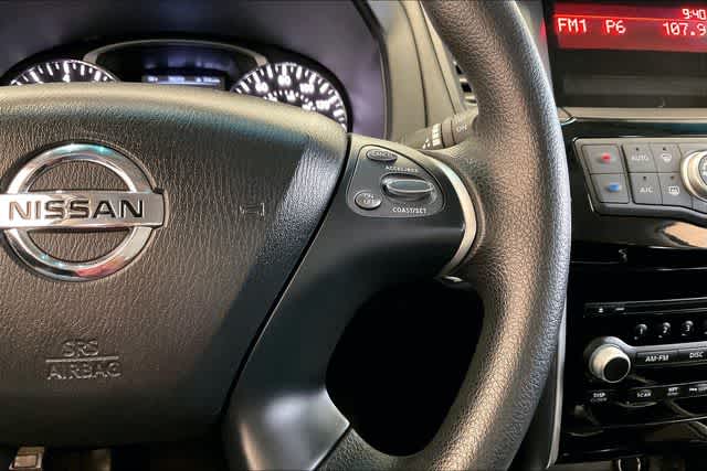 Thumbnail: 2015 Nissan Pathfinder - 28