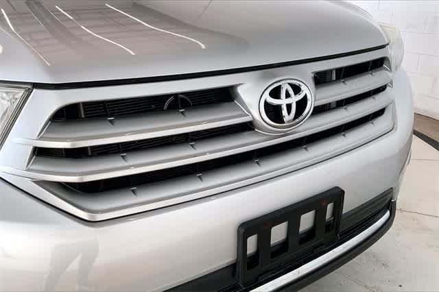 Thumbnail: 2012 Toyota Highlander - 34