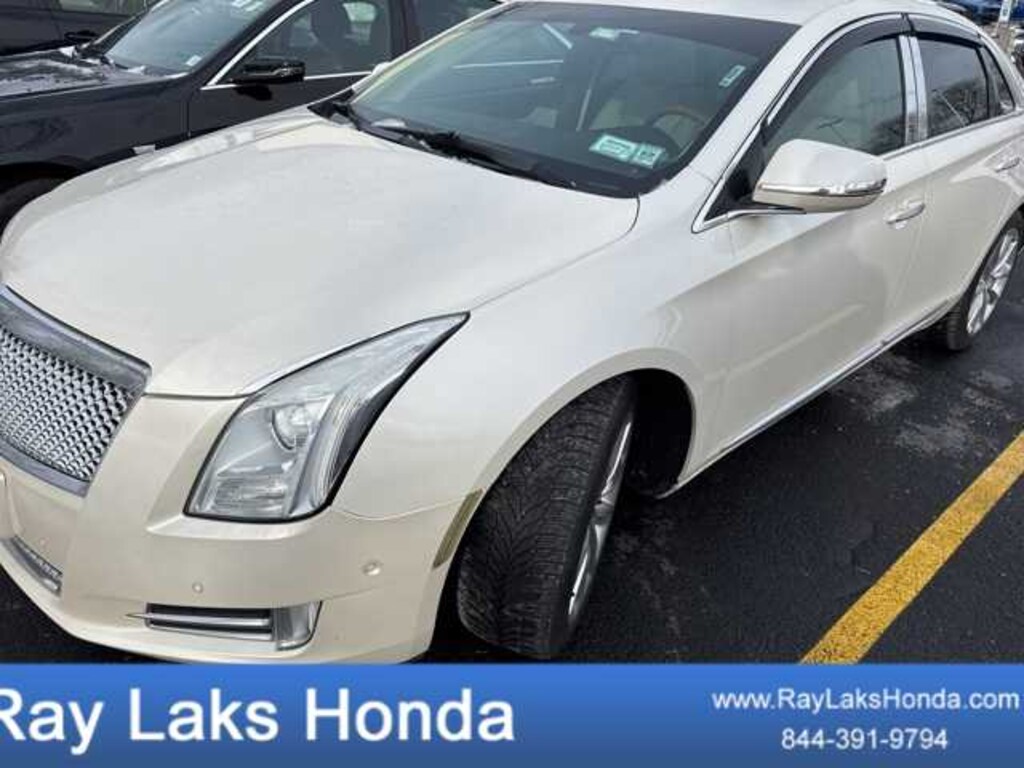 Used 2014 CADILLAC XTS Luxury Sedan