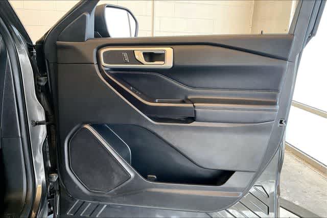 Thumbnail: 2020 Ford Explorer - 30