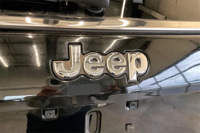 Thumbnail: 2018 Jeep Compass - 8