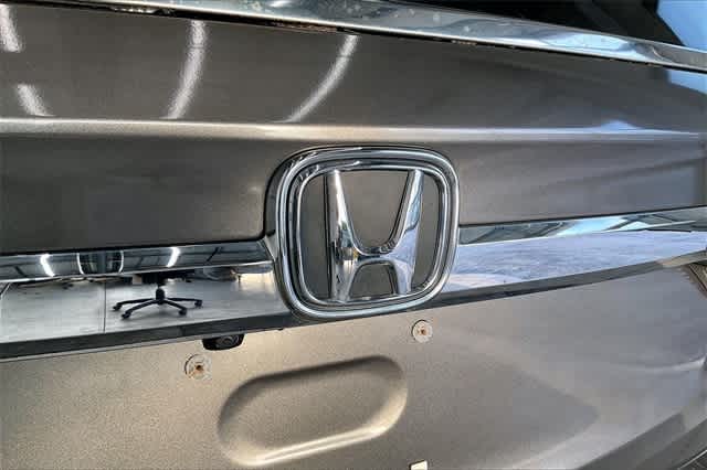 Thumbnail: 2019 Honda Odyssey - 8