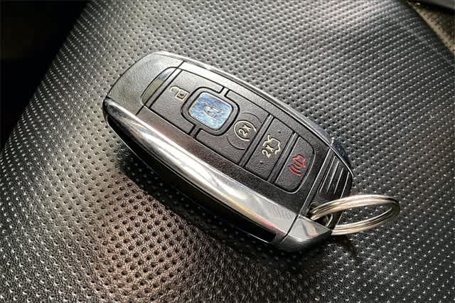 Thumbnail: 2017 Lincoln MKC - 21