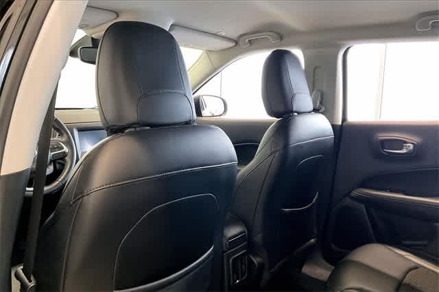 Thumbnail: 2018 Jeep Compass - 13