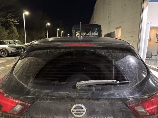 Thumbnail: 2018 Nissan Rogue Sport - 6