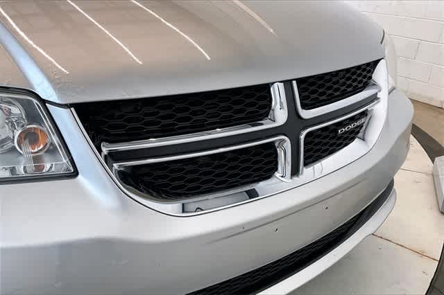 Thumbnail: 2012 Dodge Grand Caravan - 31