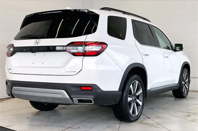 Thumbnail: 2023 Honda Pilot - 24