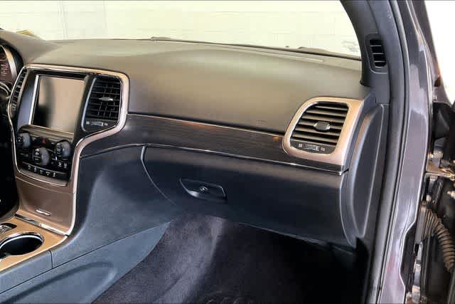 Thumbnail: 2017 Jeep Grand Cherokee - 25