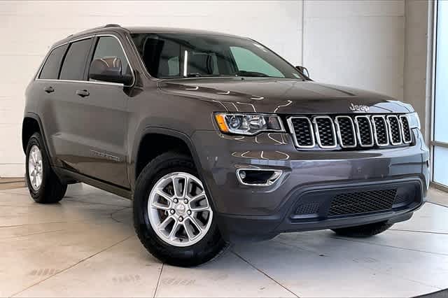 2020 Jeep Grand Cherokee Laredo 23