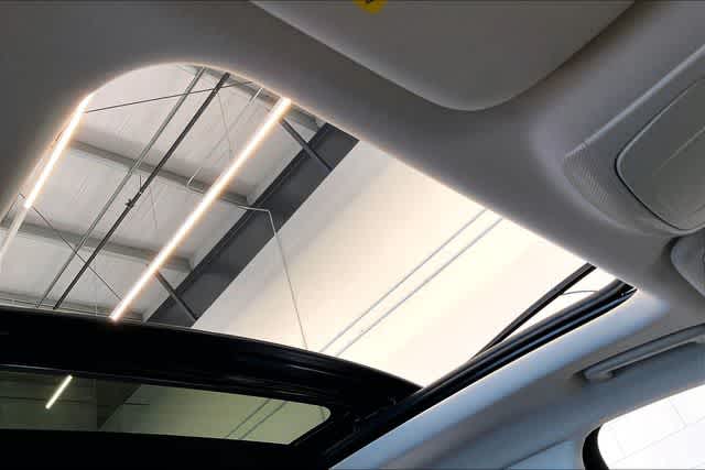 Thumbnail: 2016 Ford Edge - 34