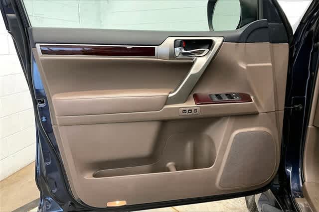 Thumbnail: 2018 Lexus GX - 30