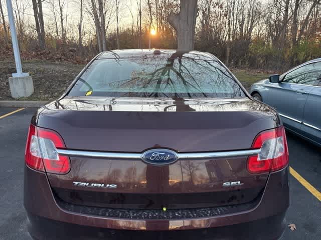 Thumbnail: 2010 Ford Taurus - 6