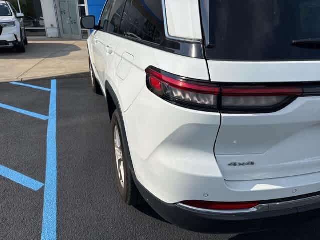 Thumbnail: 2023 Jeep Grand Cherokee - 6