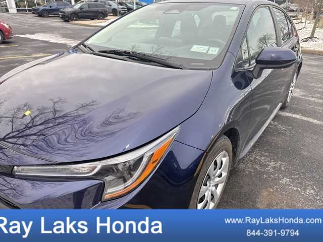 2023 Toyota Corolla LE's photo