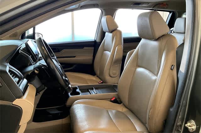 Thumbnail: 2018 Honda Odyssey - 12