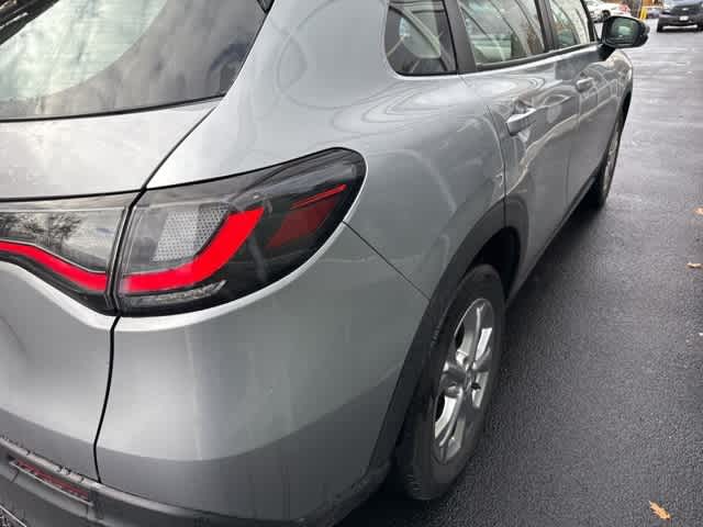 2023 Honda HR-V LX photo 4