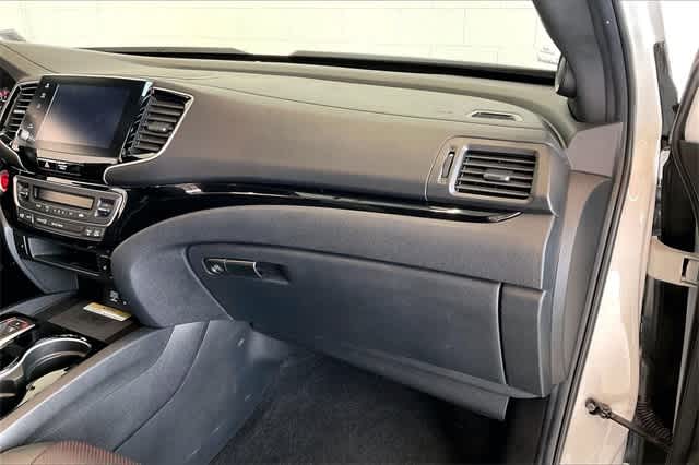 Thumbnail: 2021 Honda Ridgeline - 25