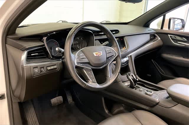 Thumbnail: 2021 Cadillac XT5 - 3