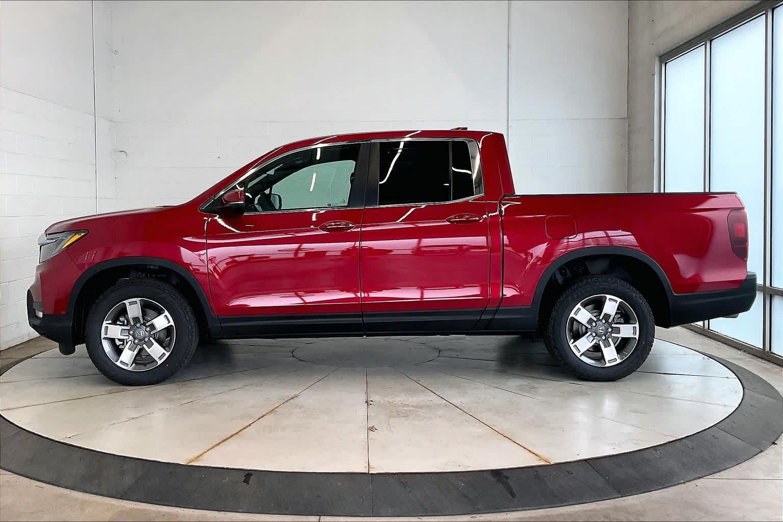 Thumbnail: 2026 Honda Ridgeline - 3