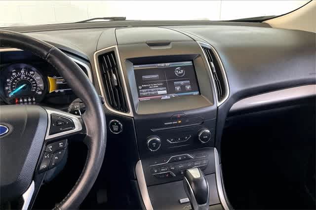 Thumbnail: 2015 Ford Edge - 17