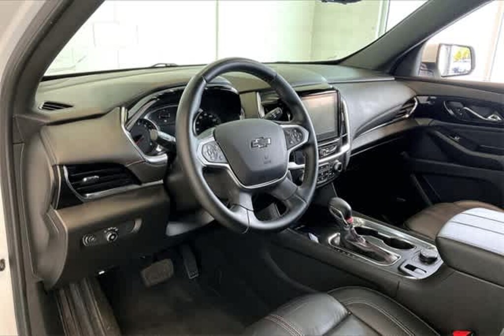 Used 2023 Chevrolet Traverse RS SUV