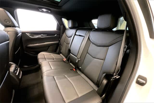 Thumbnail: 2021 Cadillac XT5 - 14