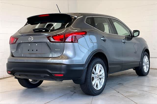 Thumbnail: 2019 Nissan Rogue Sport - 24