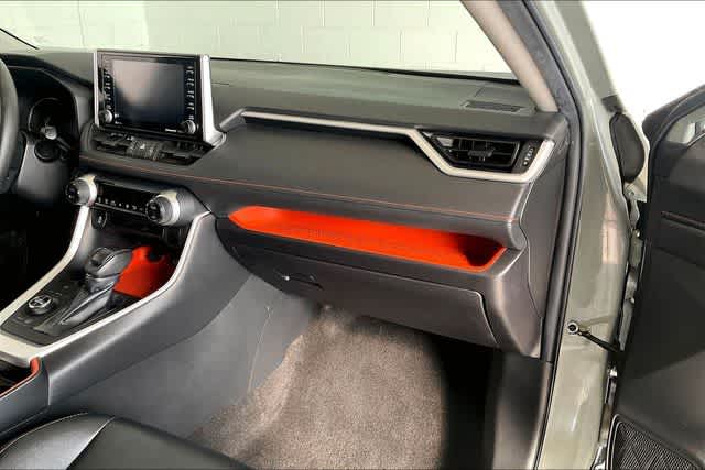 Thumbnail: 2019 Toyota RAV4 - 25