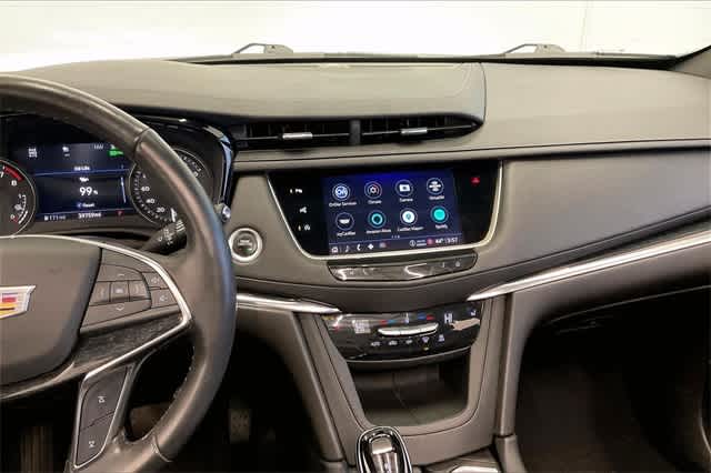 Thumbnail: 2021 Cadillac XT5 - 17