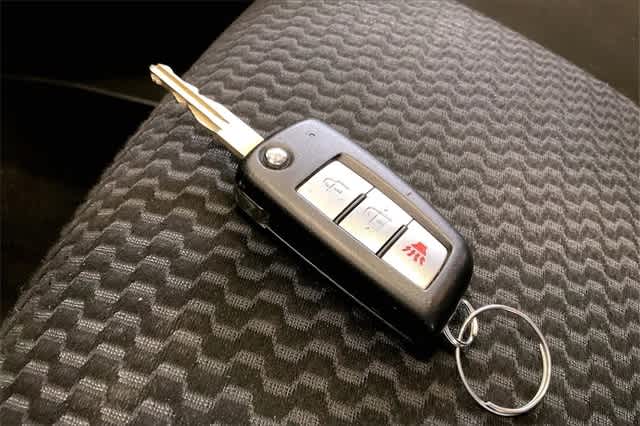 Thumbnail: 2018 Nissan Rogue Sport - 21