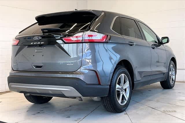 Thumbnail: 2021 Ford Edge - 24
