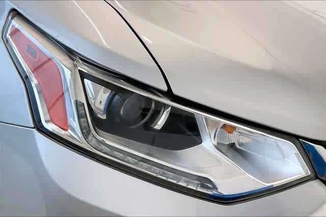 Thumbnail: 2018 Chevrolet Traverse - 32