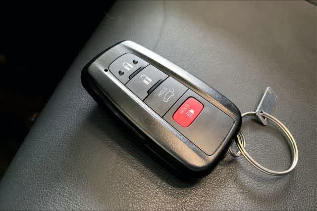 Thumbnail: 2023 Toyota RAV4 - 21