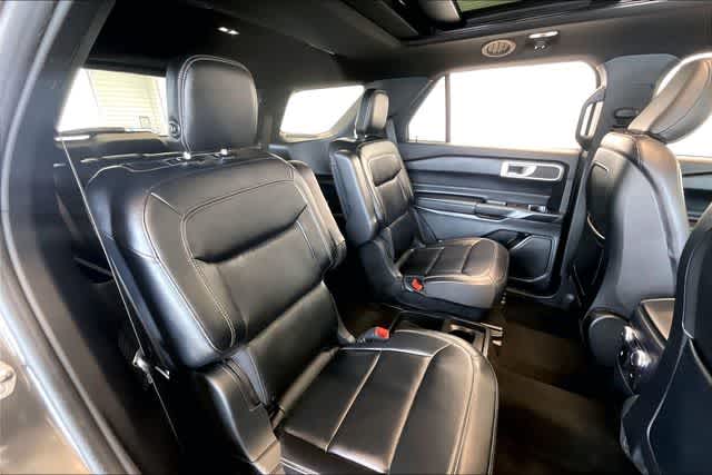 Thumbnail: 2020 Ford Explorer - 25