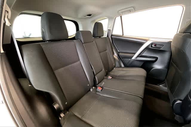 Thumbnail: 2017 Toyota RAV4 - 26