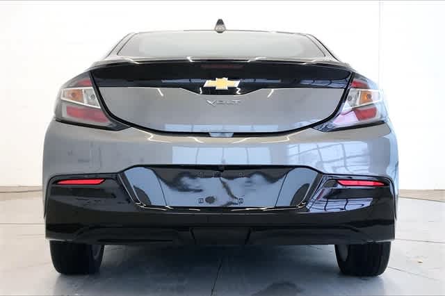 2017 Chevrolet Volt LT photo 3